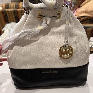 Michael Kors Black and White Shoulder Bag
